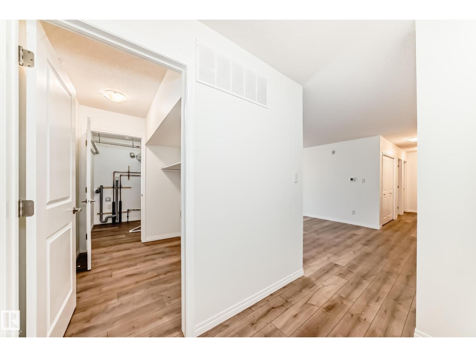 #305 6208 180 ST NW - 33