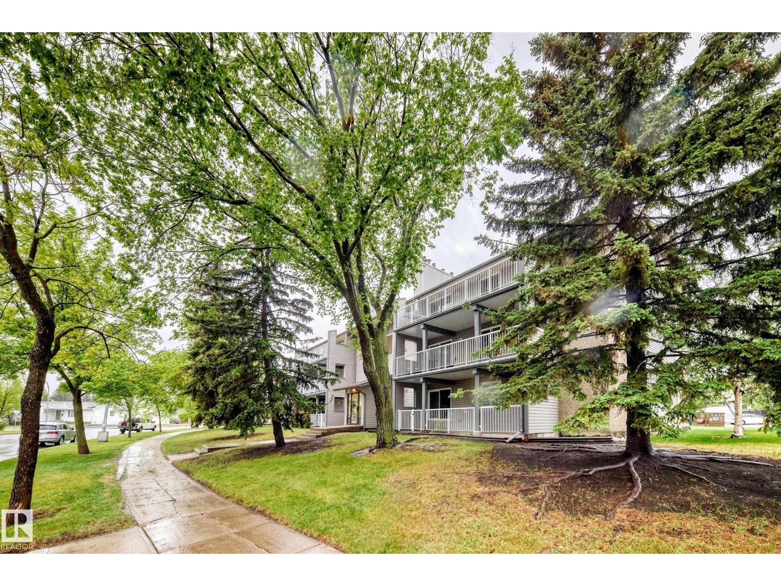 #305 6208 180 ST NW - 38