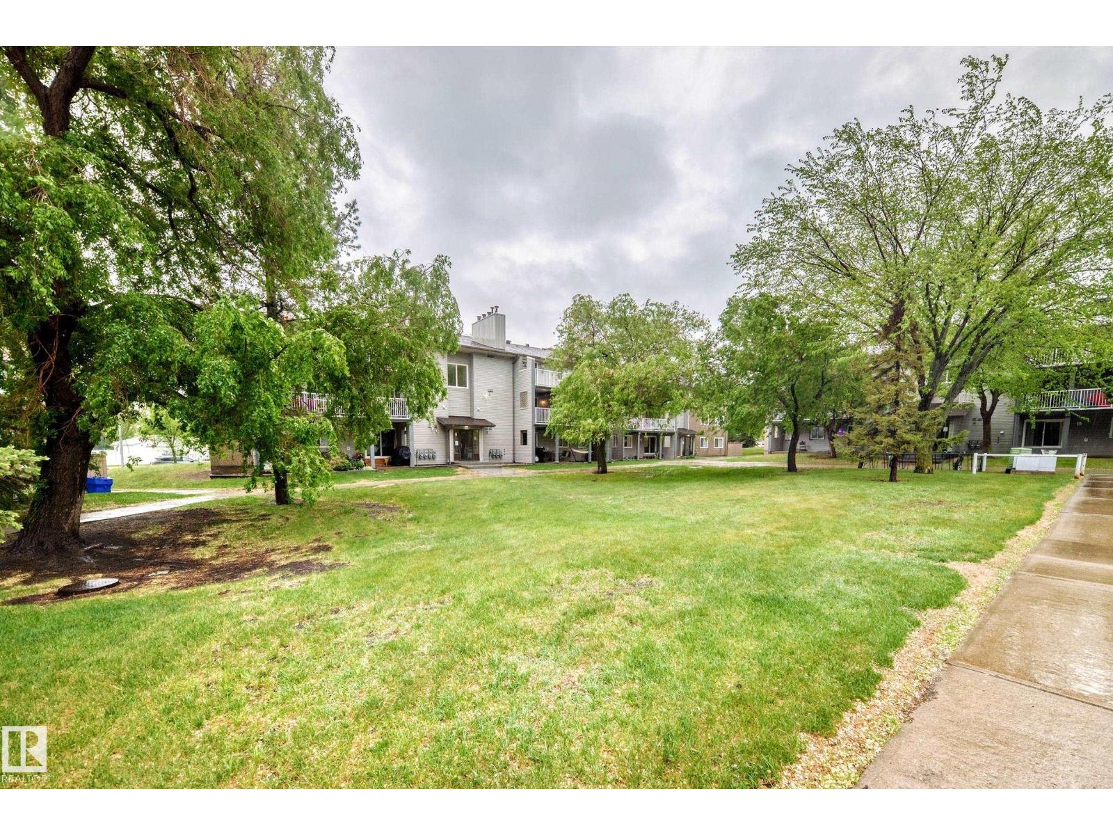 #305 6208 180 ST NW - 40