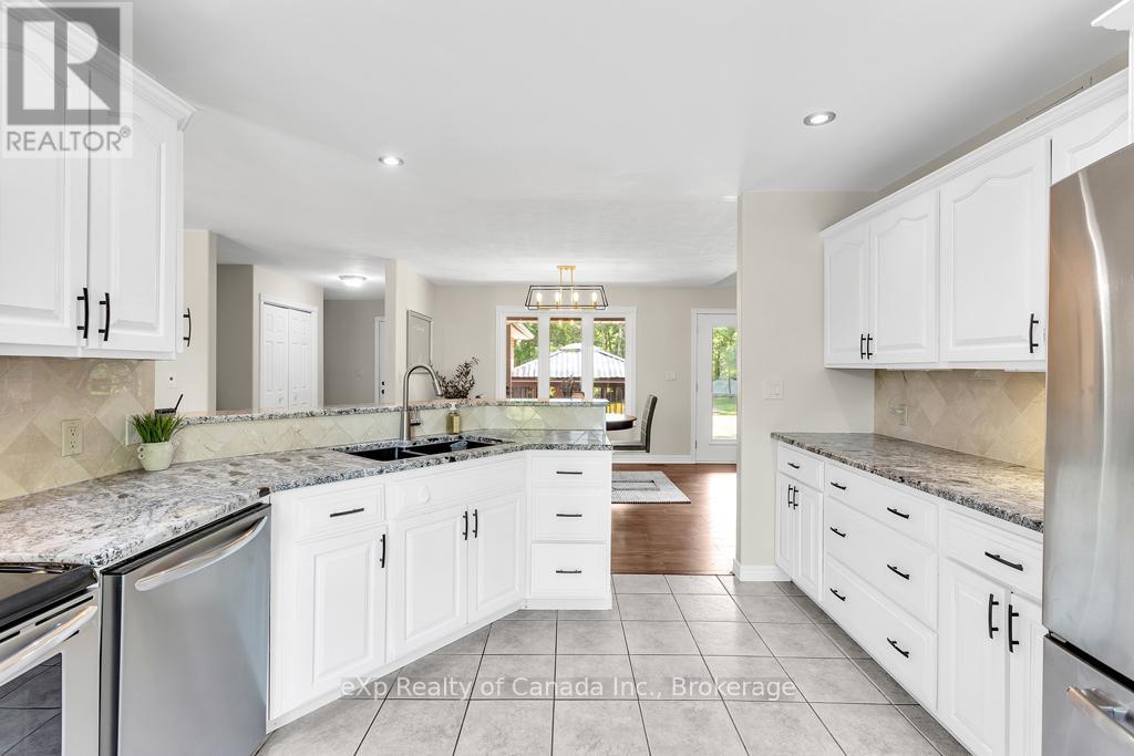 468 FAIRGROUND ROAD - 29