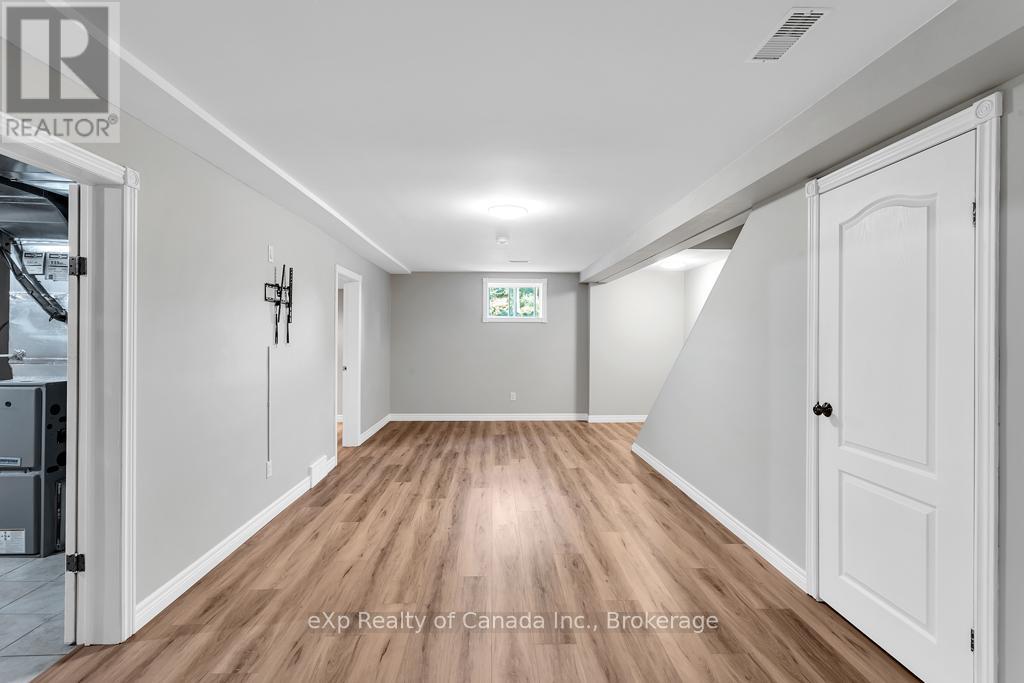 468 FAIRGROUND ROAD - 40