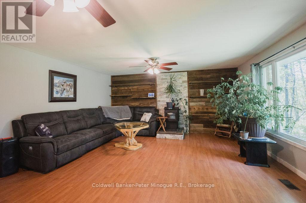 189 PICKEREL LAKE ROAD - 9