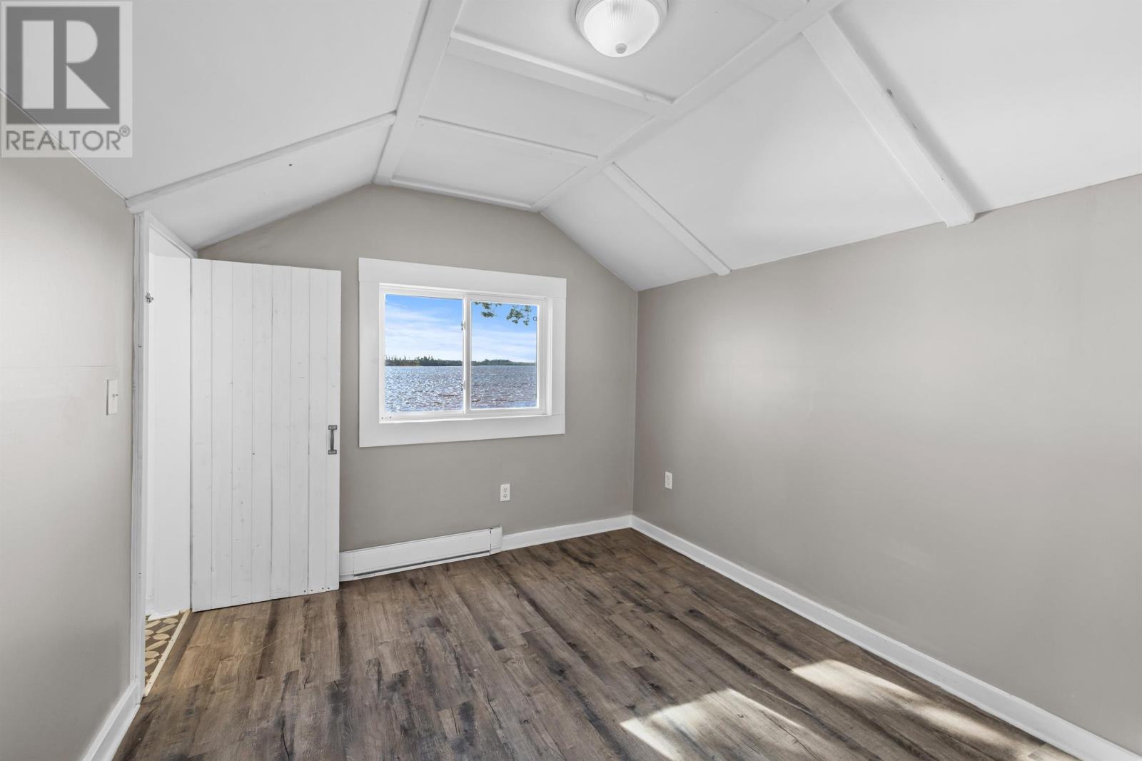 34 Margaret Lane, Stavert Shore - 27