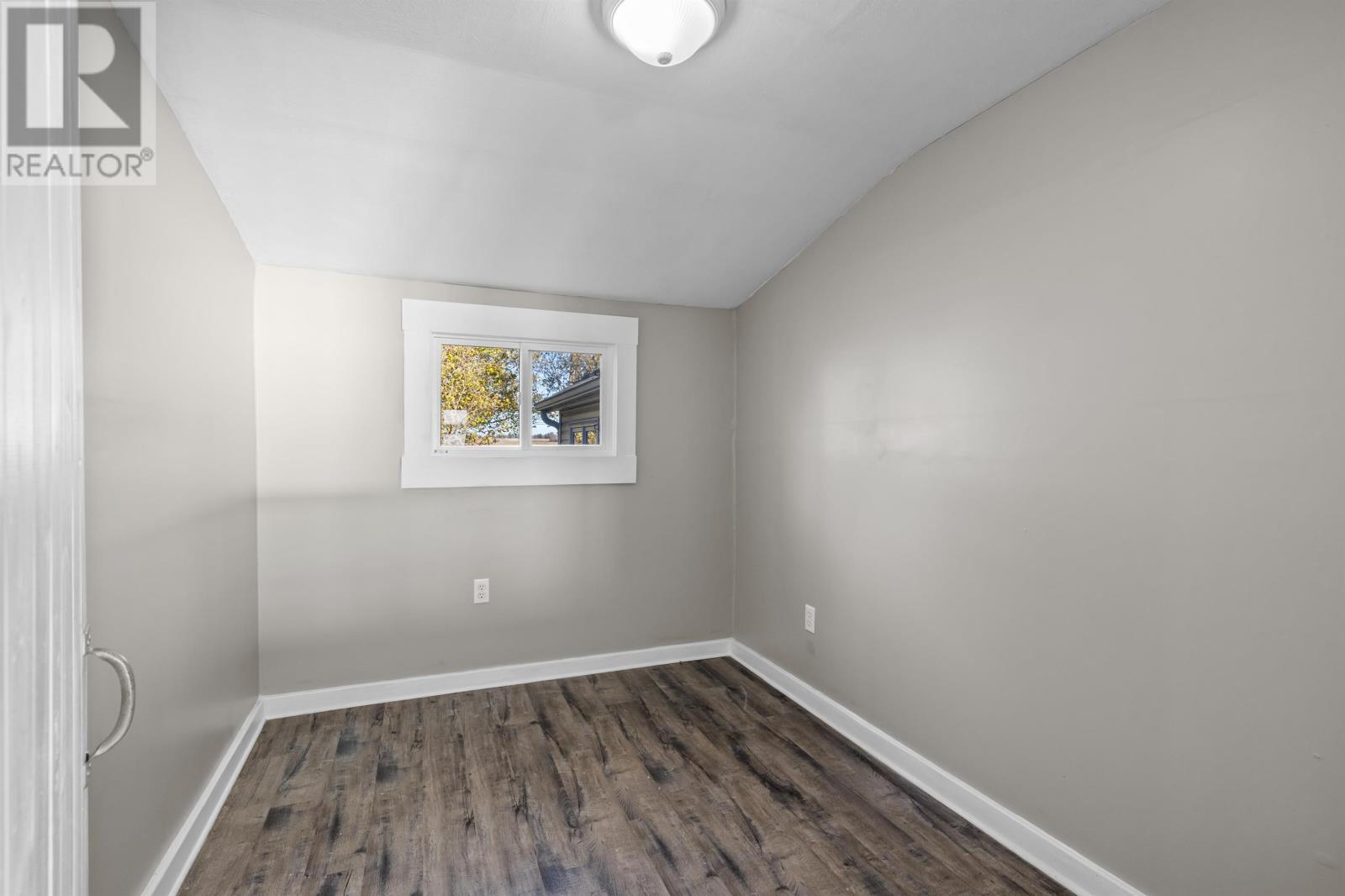 34 Margaret Lane, Stavert Shore - 29