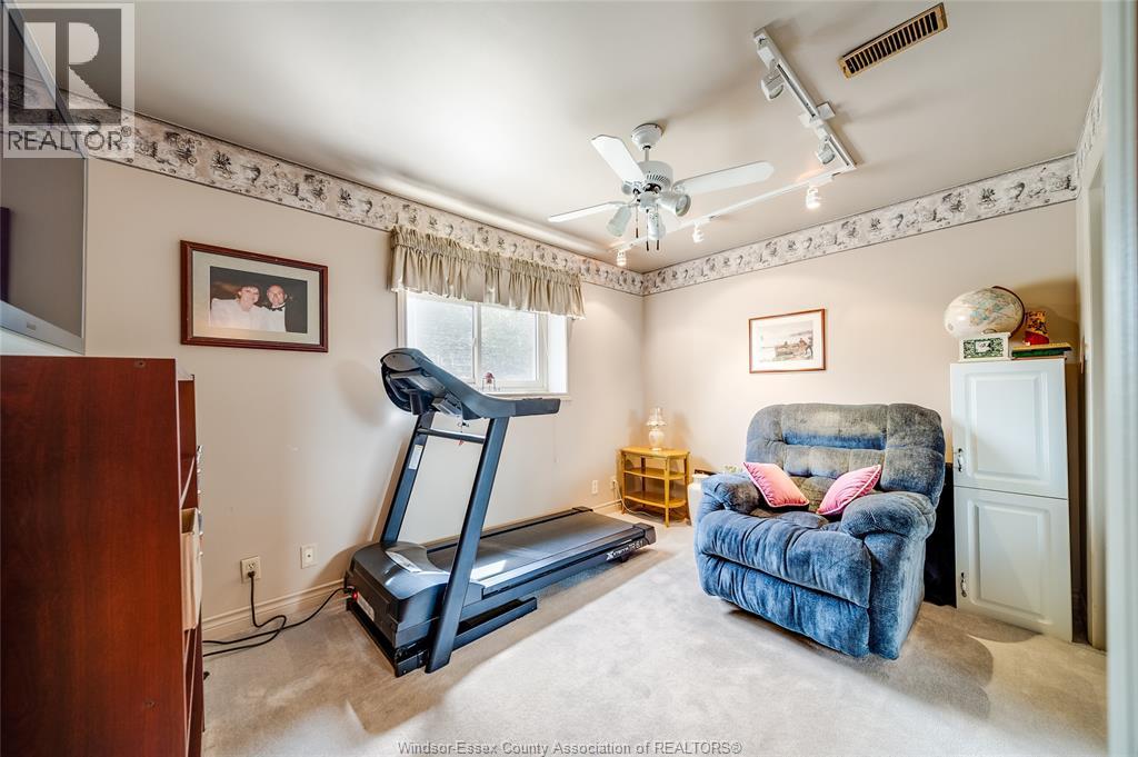 468 AMBERLY - 11