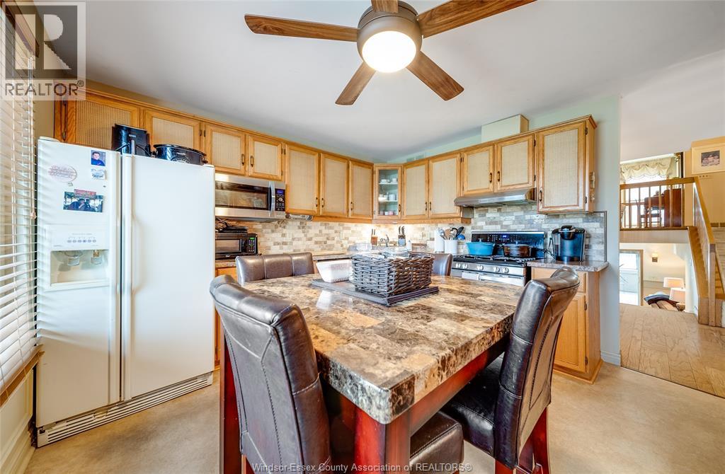 468 AMBERLY - 21