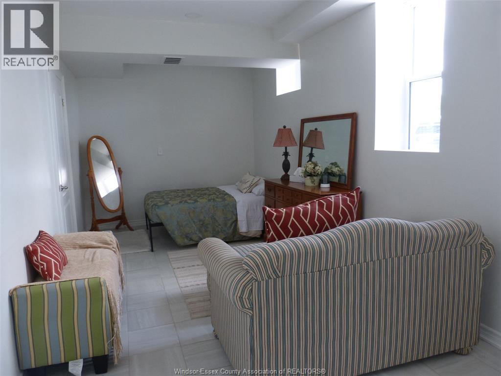 1502 MERSEA RD D - 24