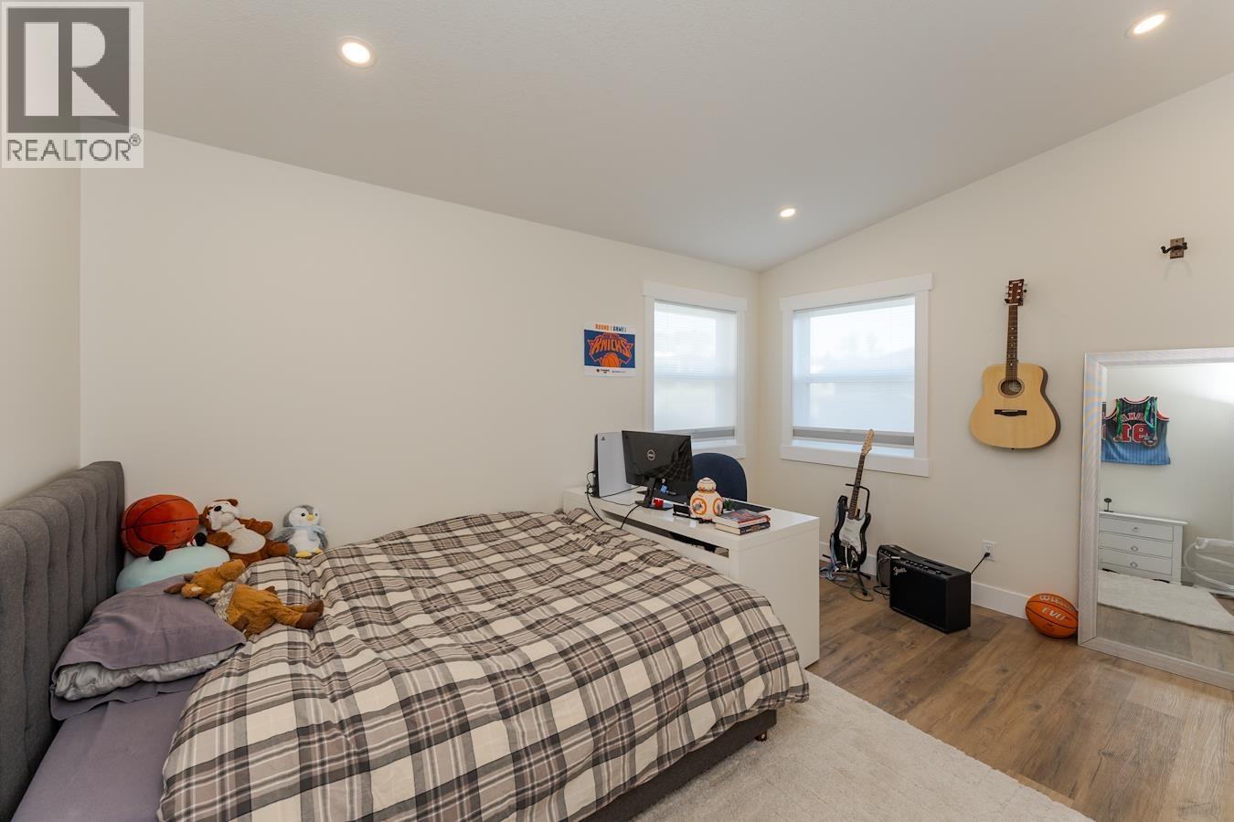 3367 MUNRO WAY - 19