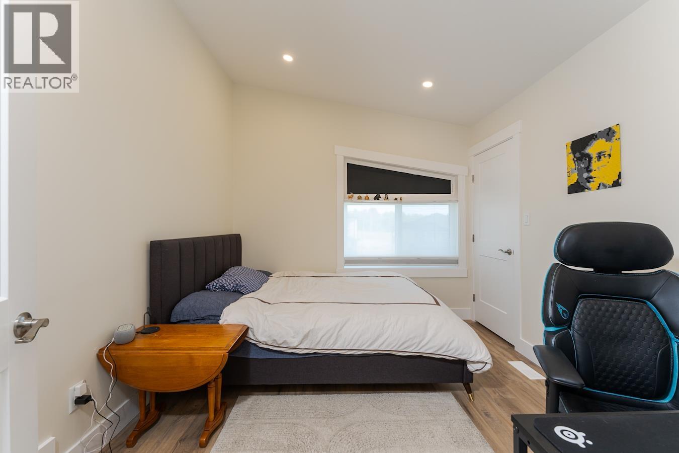 3367 MUNRO WAY - 18