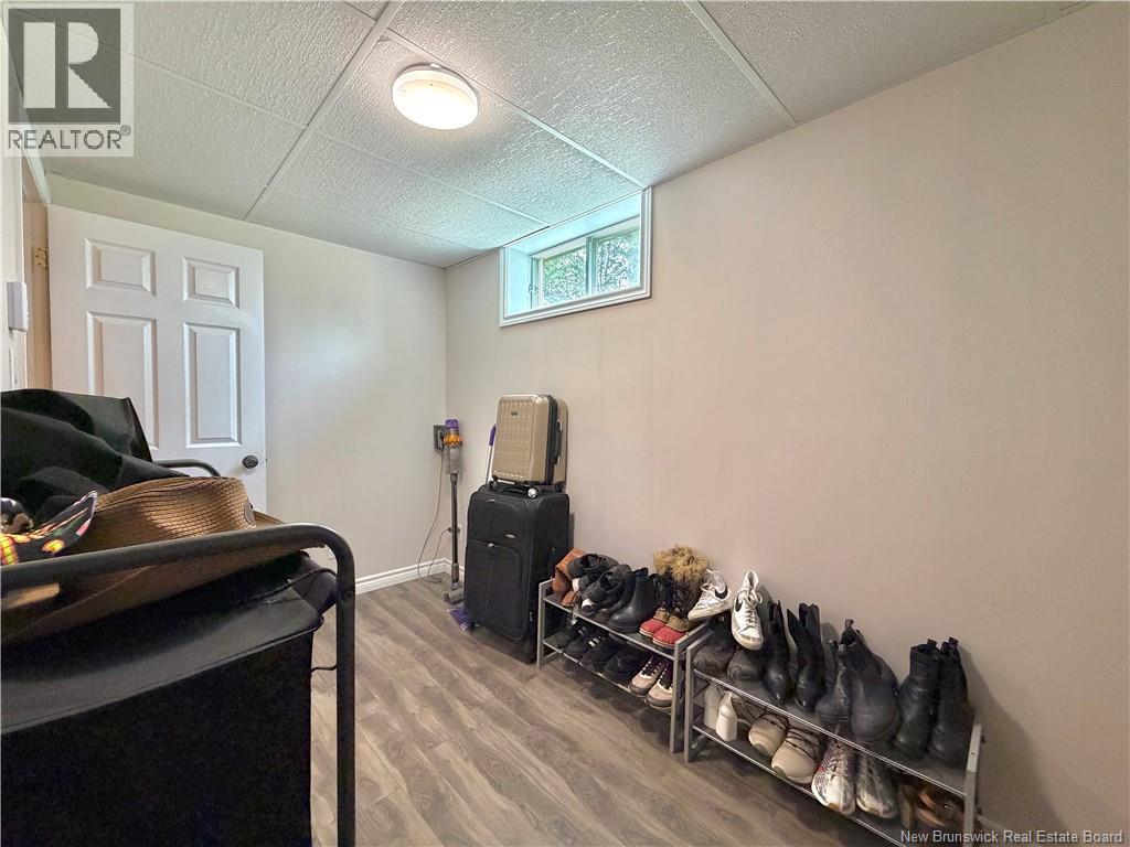 1171 Vincent - 30