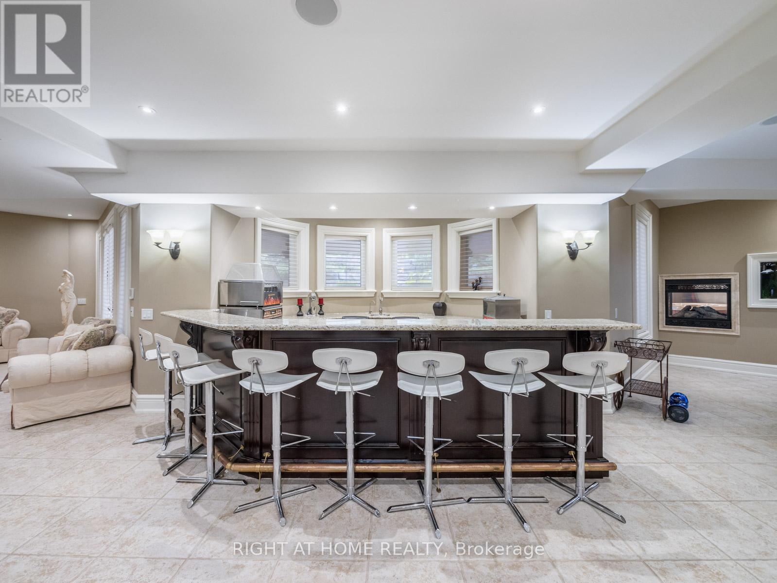100 ROCMARY PLACE - 27