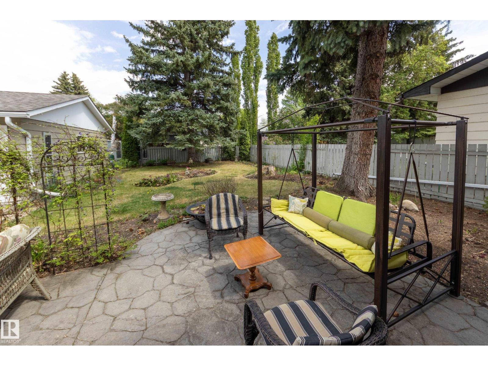 36 FENWICK CR — photo 36
