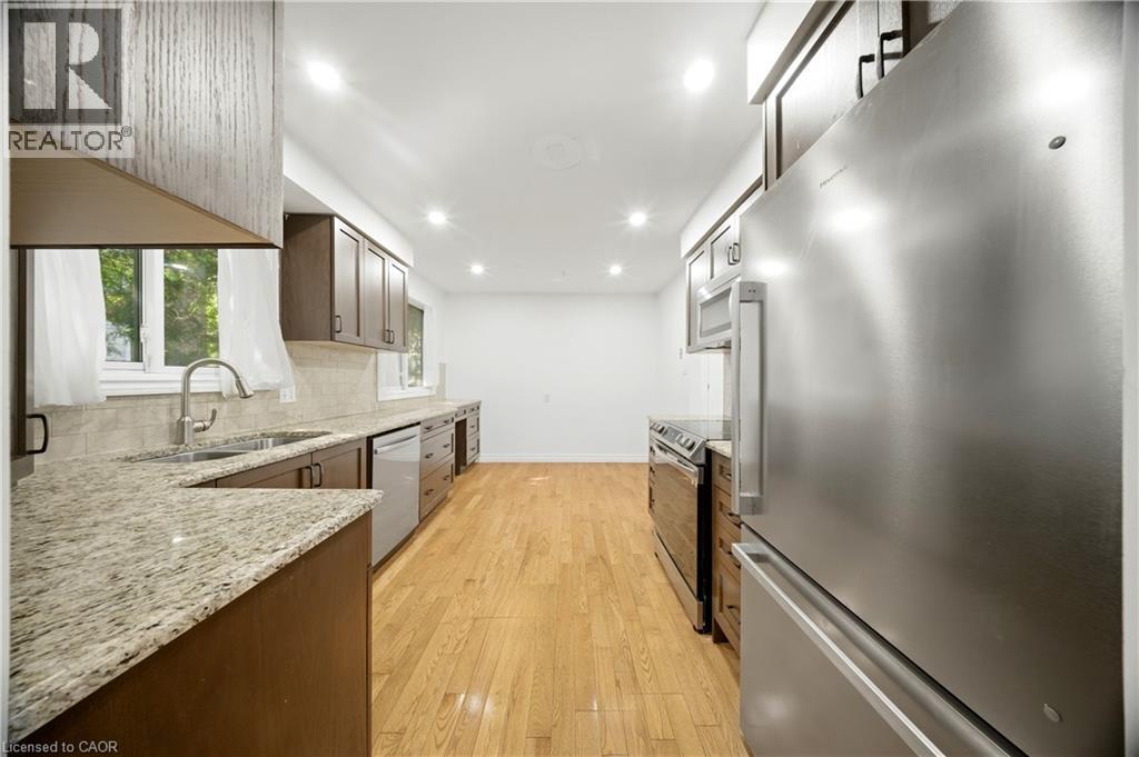 79 ANN Street - 11