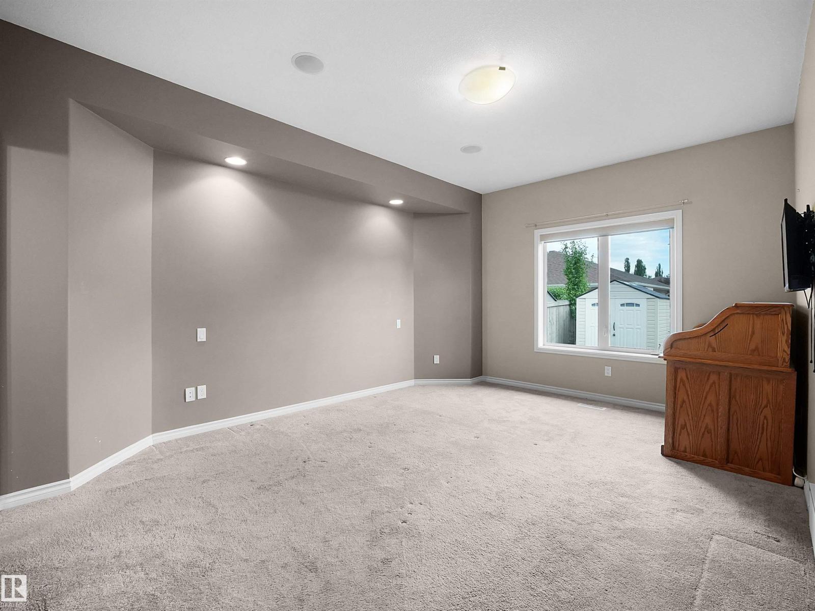 45 WILLOW WOOD LN - 32