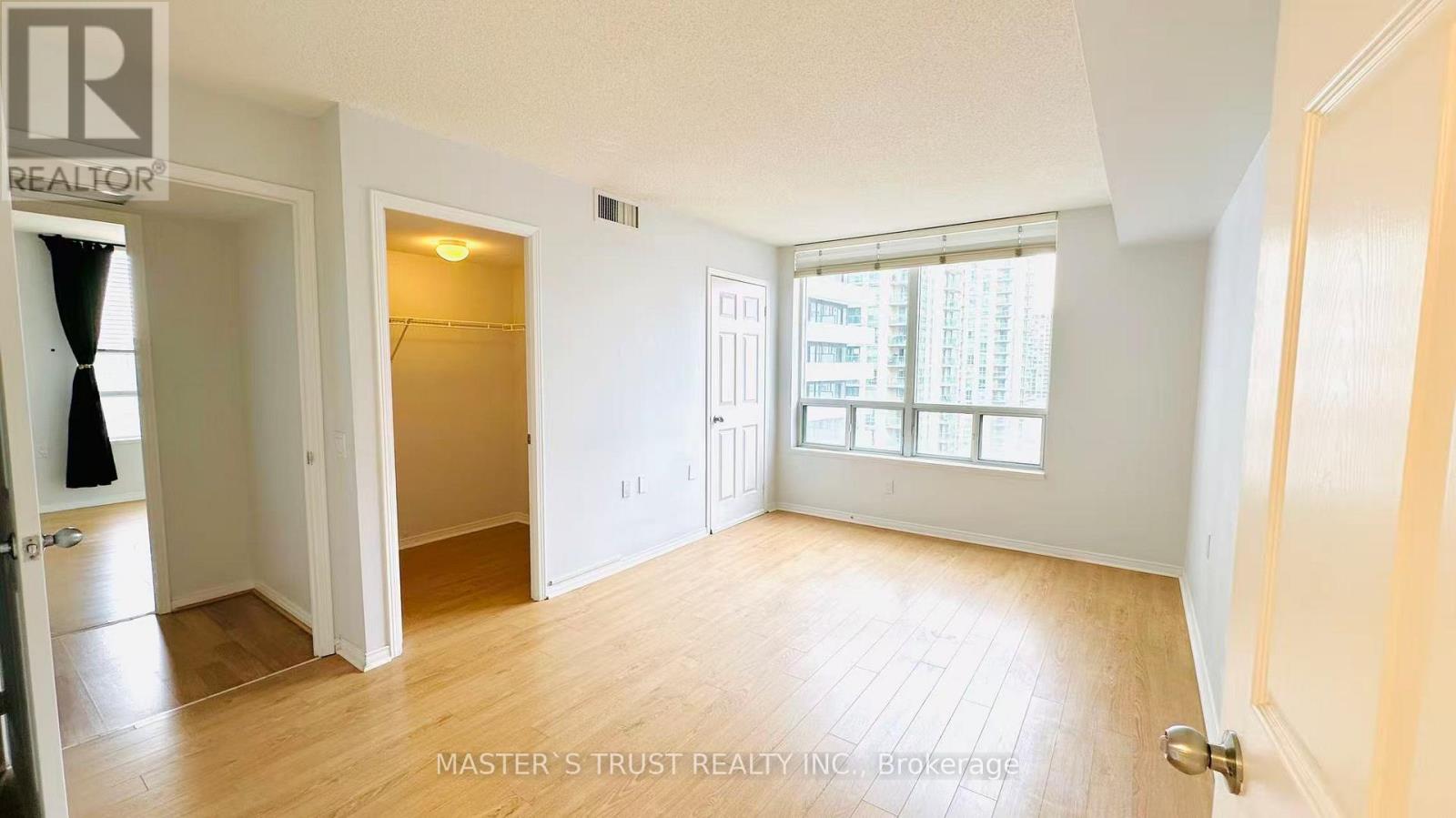 #1211 35 FINCH AVENUE E - 14