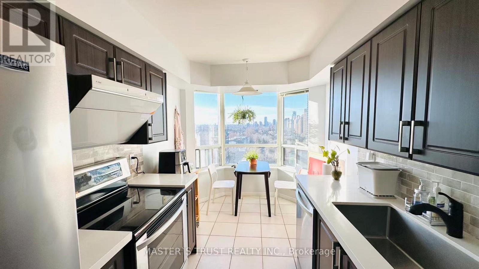 #1211 35 FINCH AVENUE E - 7