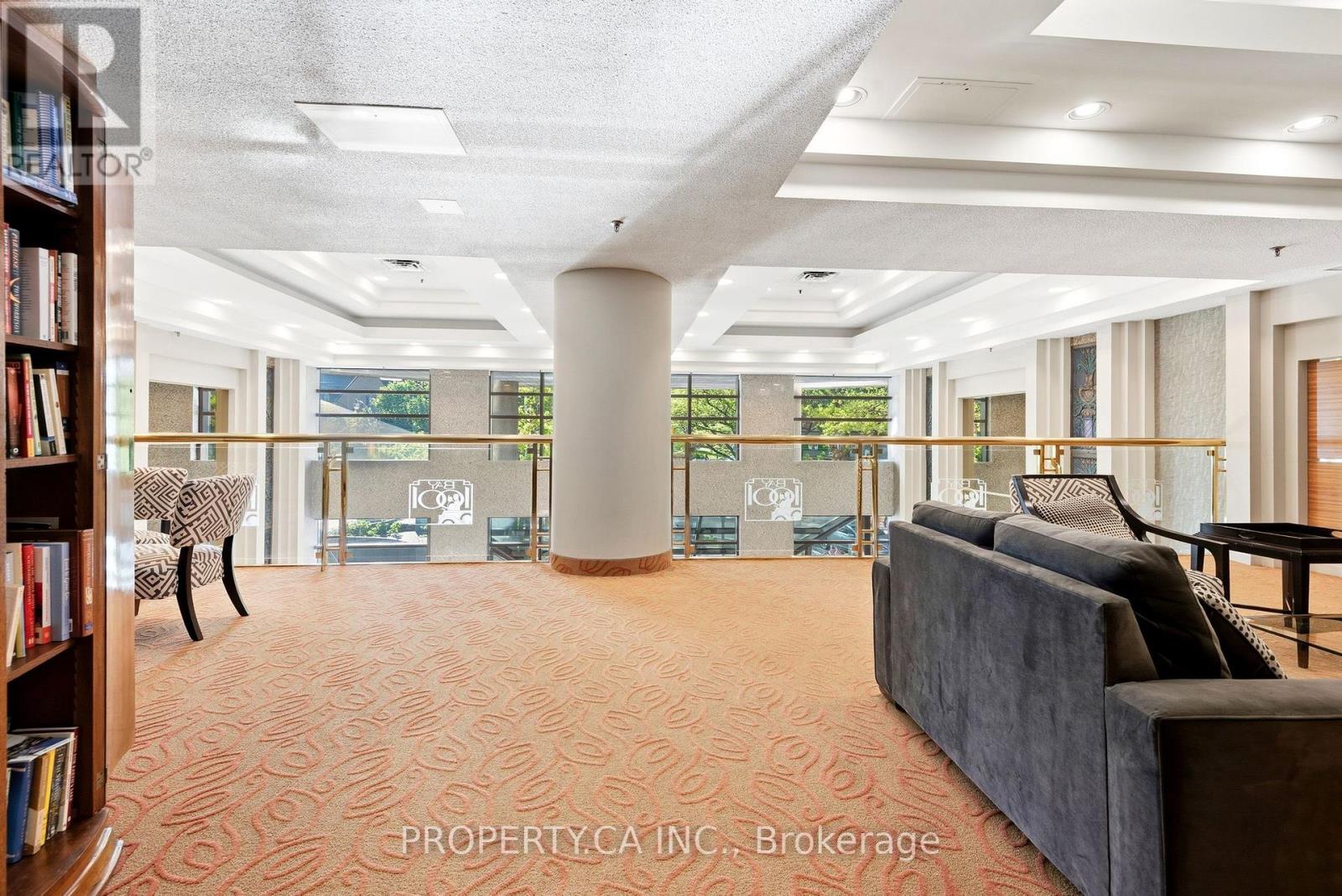 #2101 1001 BAY STREET - 29
