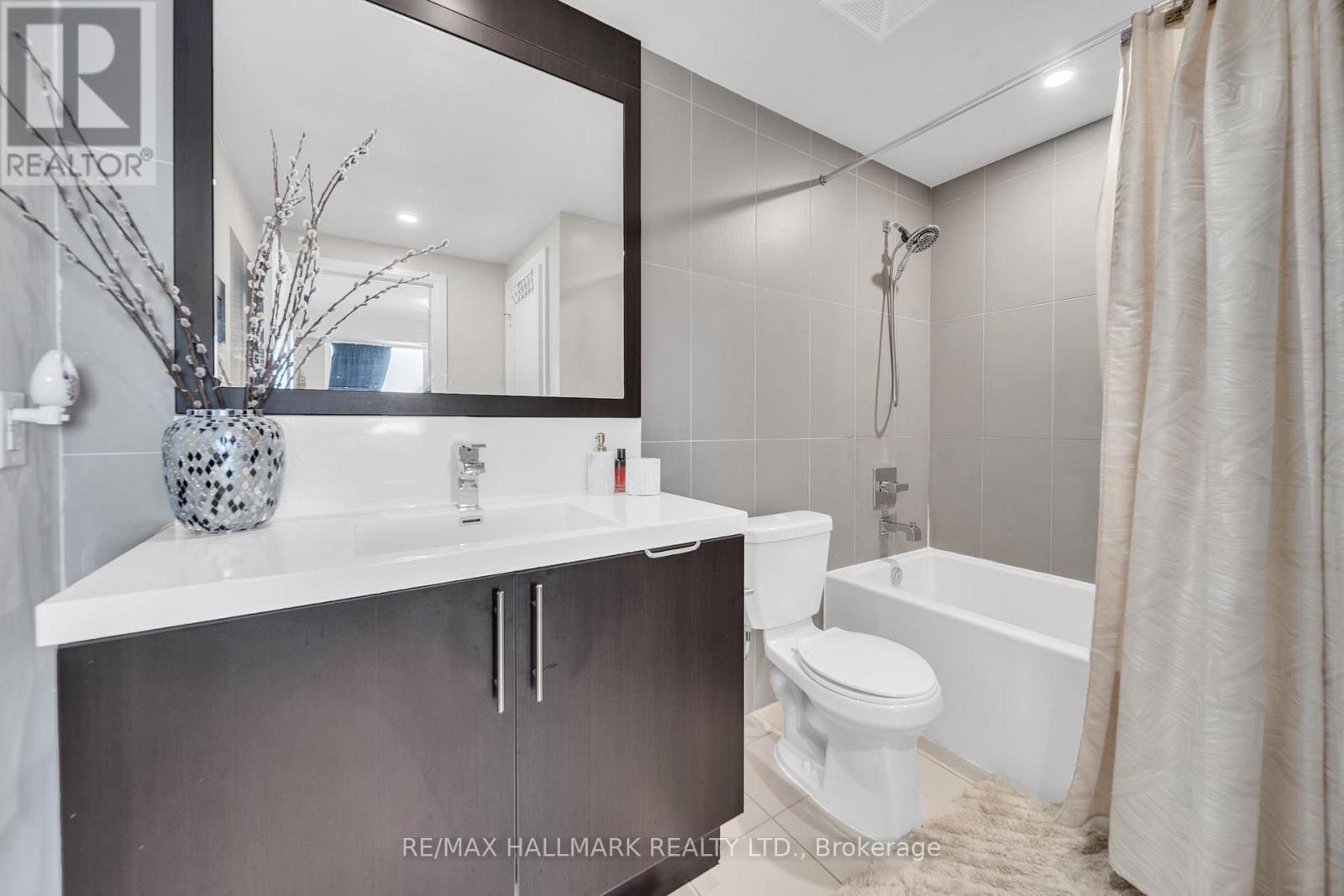 #4022 5 SHEPPARD AVENUE E - 10