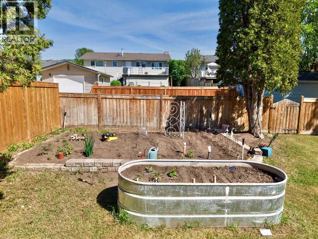 8301 94 Street — photo 9