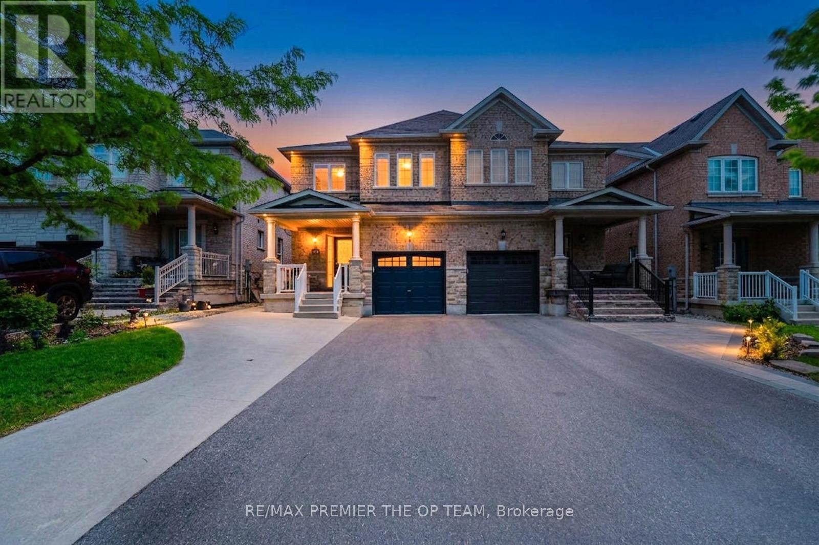 29 MANORDALE CRESCENT - 1