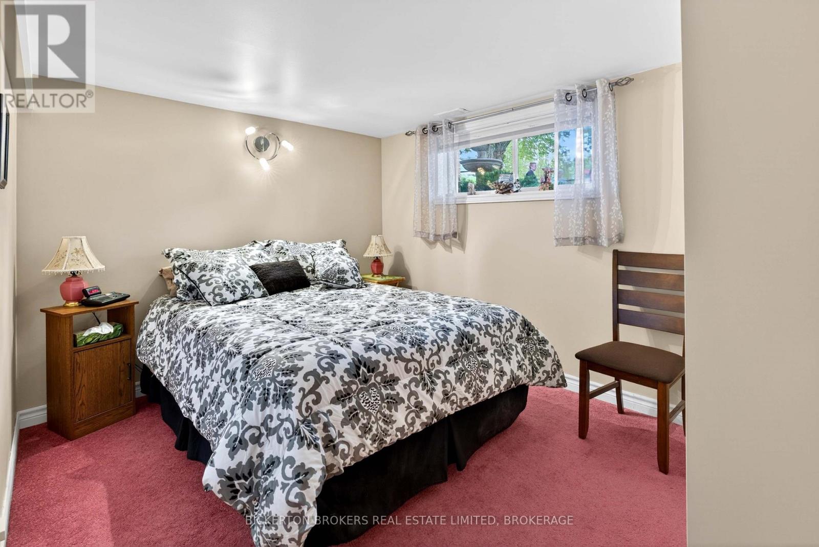 90 ANN STREET - 22
