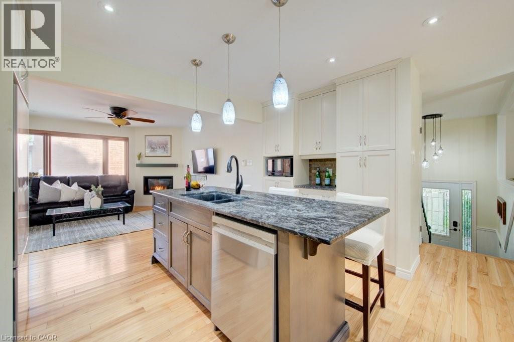 60 MAYFIELD Avenue - 15