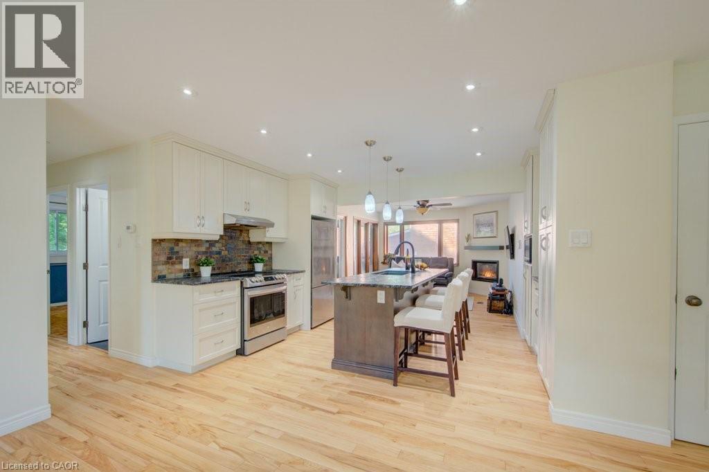60 MAYFIELD Avenue - 16