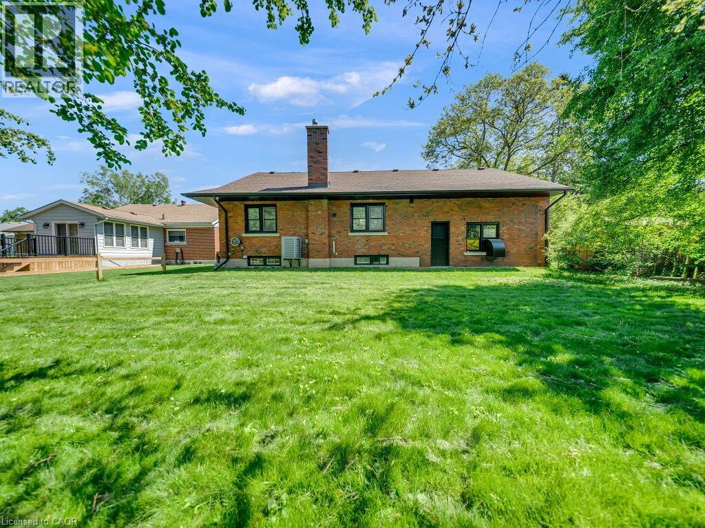 271 BEDFORD Road - 31
