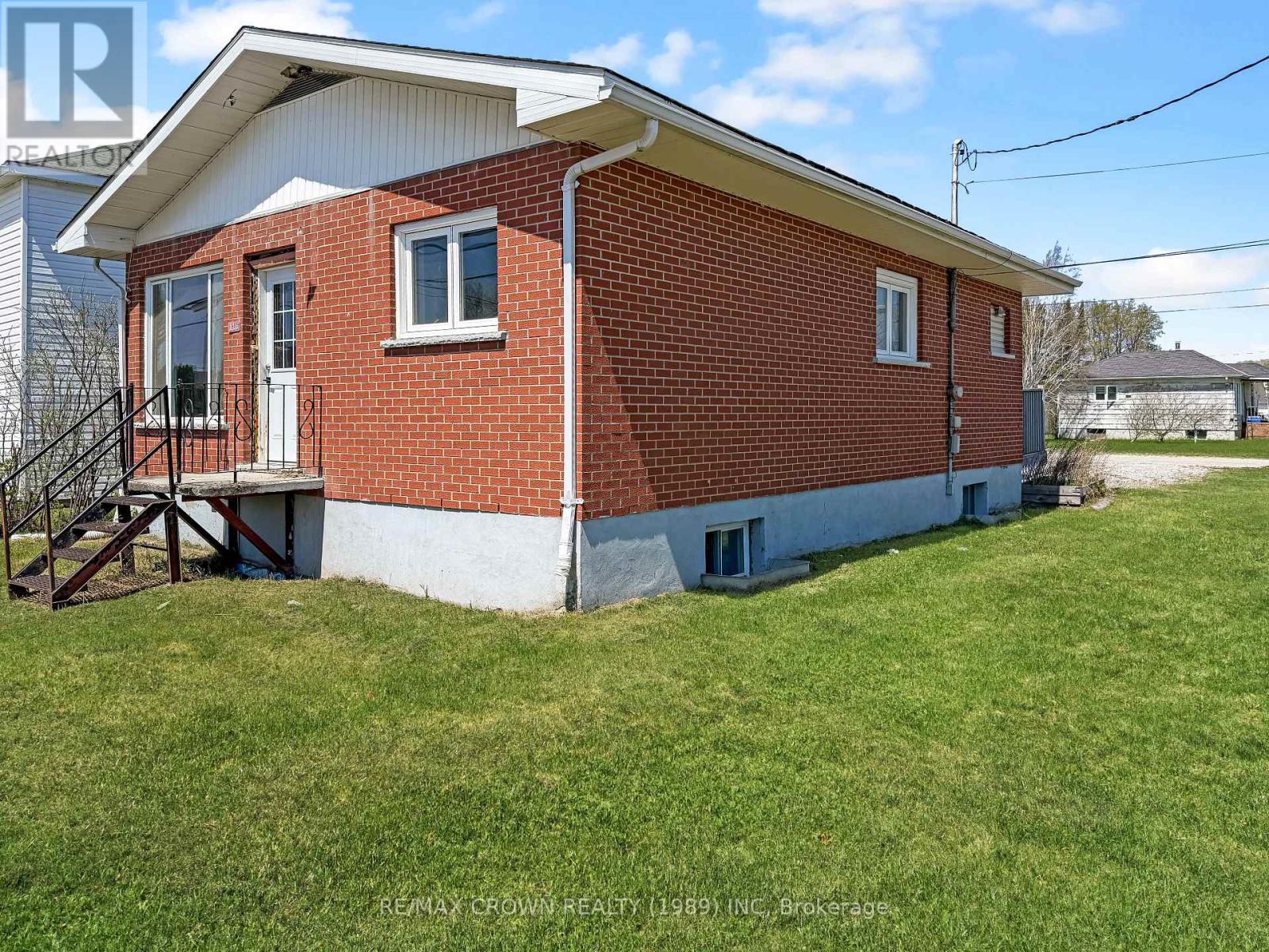 116 BRUNETVILLE ROAD - 1