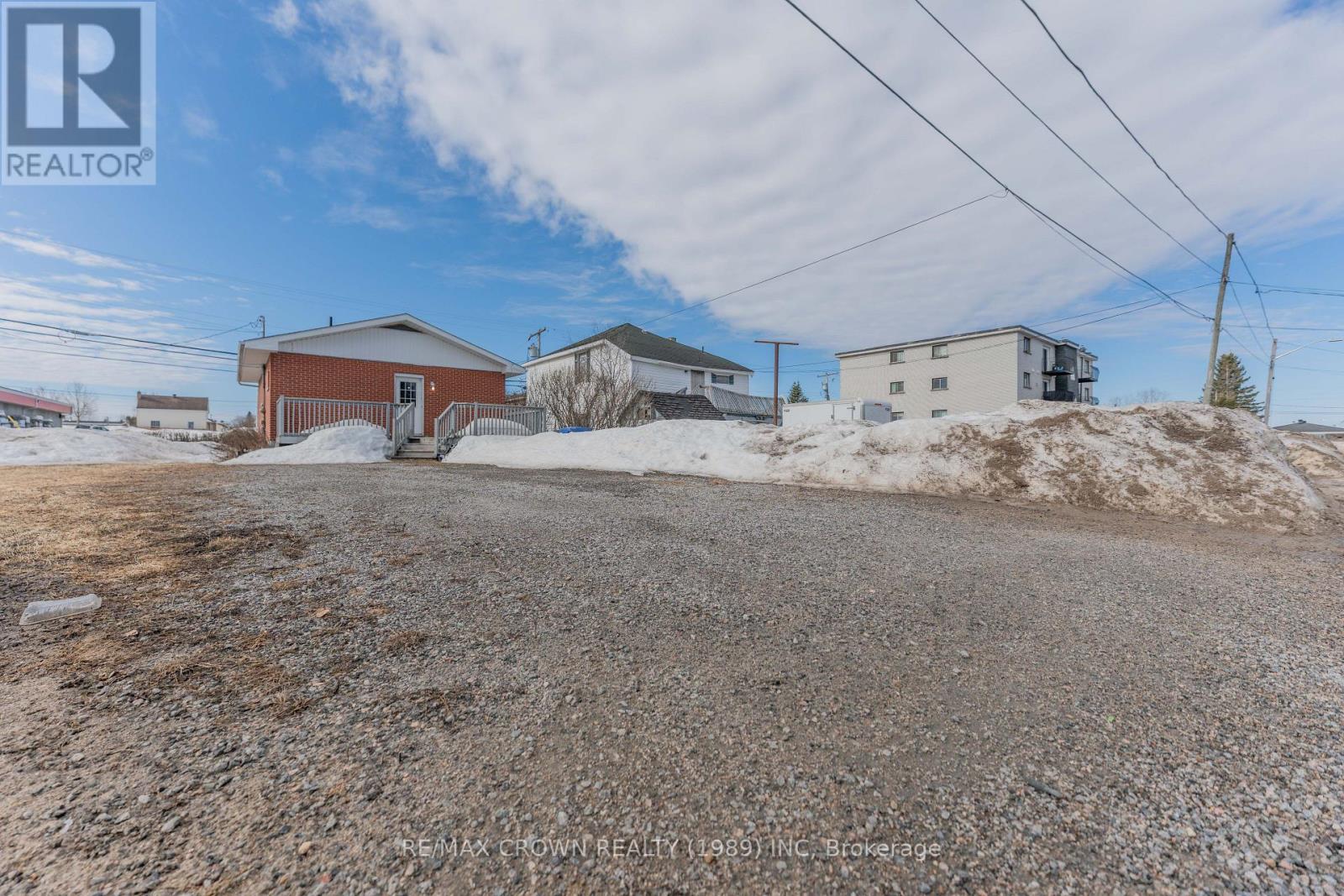 116 BRUNETVILLE ROAD - 33