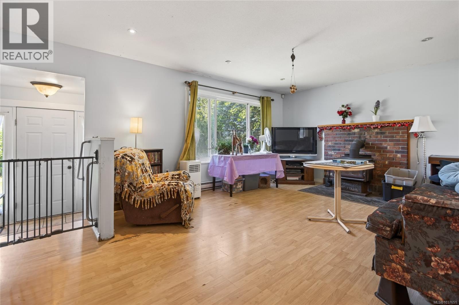 295 Centennial Dr - 5