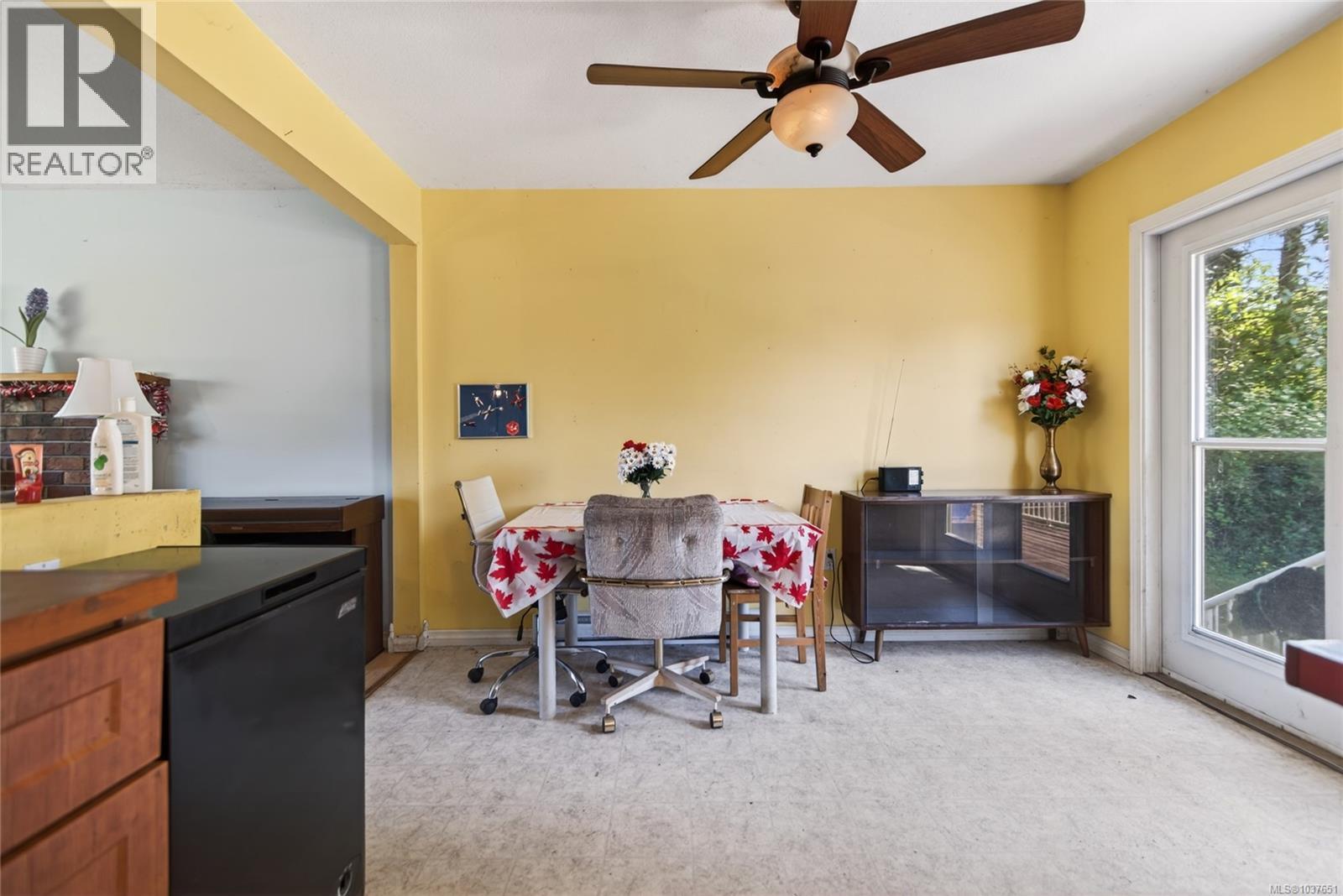 295 Centennial Dr - 10