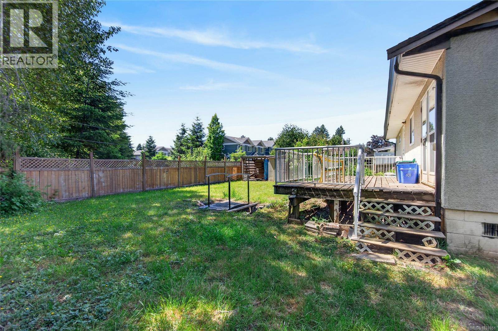295 Centennial Dr - 33