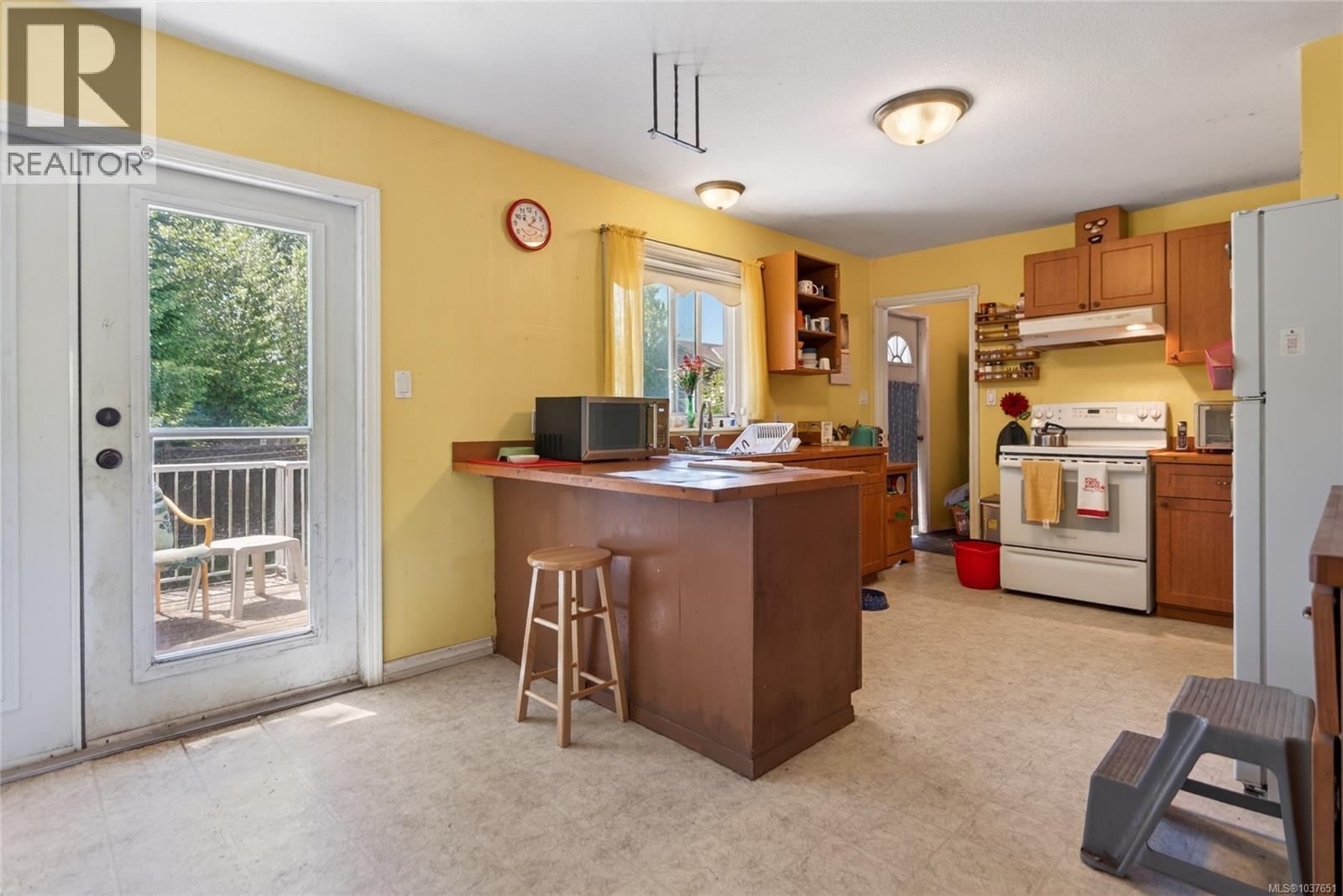 295 Centennial Dr - 9