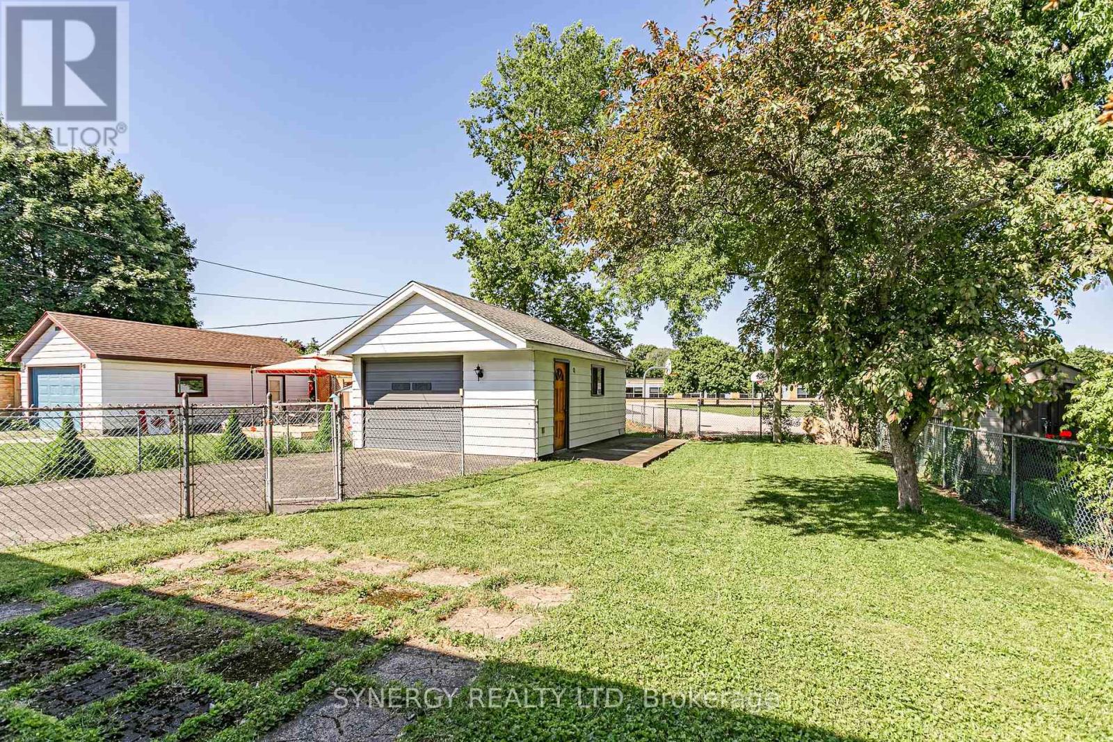227 STERLING STREET - 16