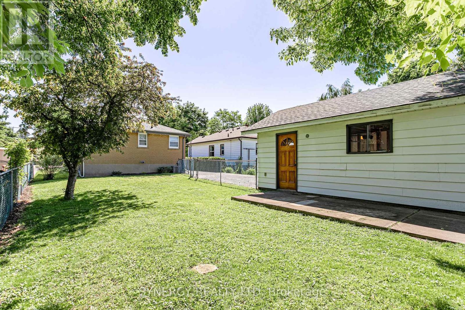227 STERLING STREET - 17