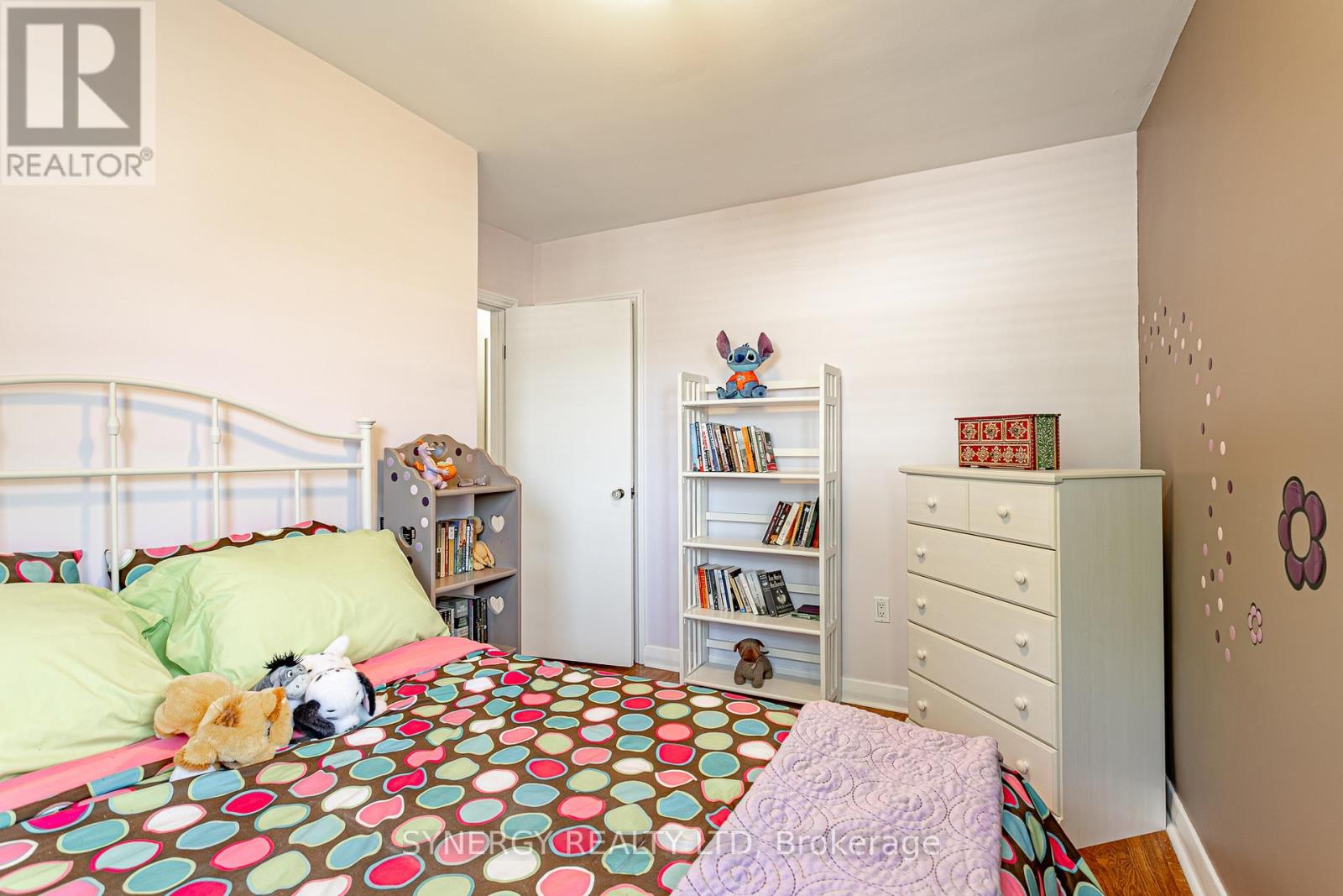 227 STERLING STREET - 8