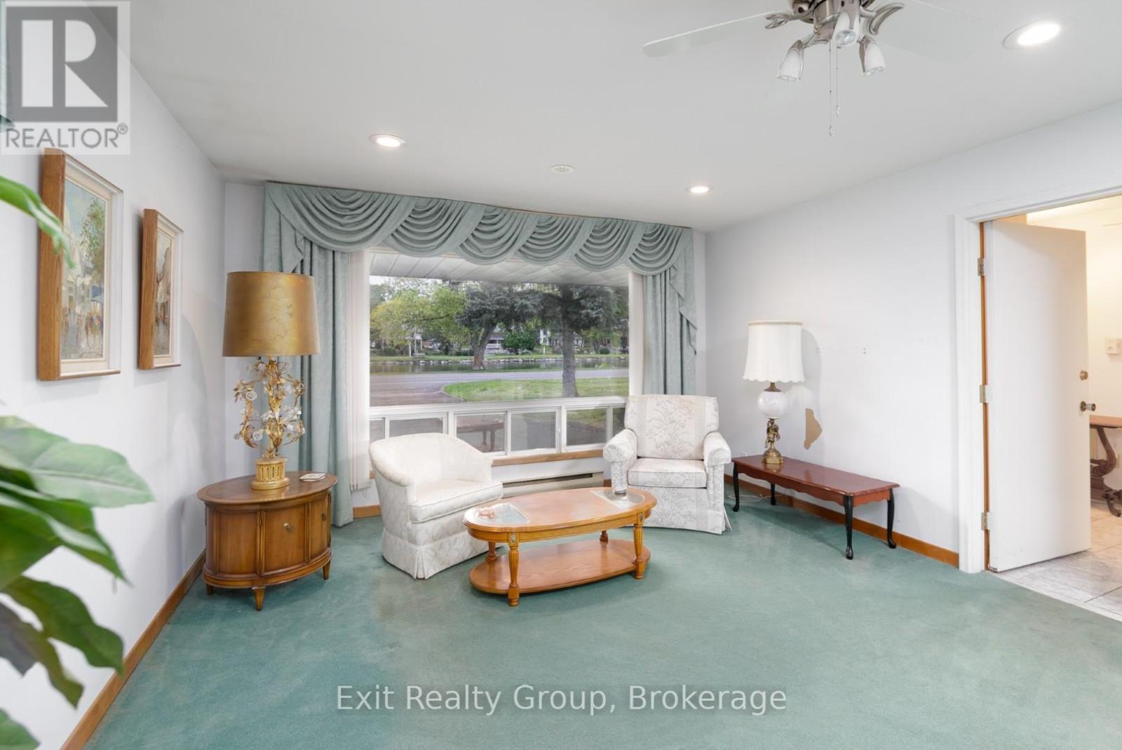 51 TRENT DRIVE - 19