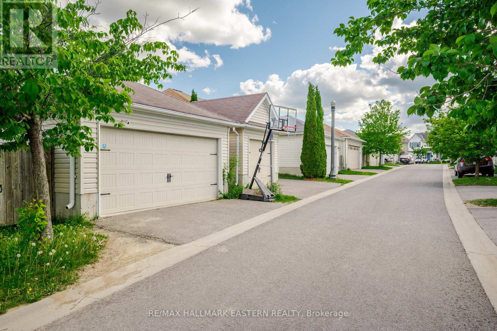 247 BOWEN DRIVE - 44