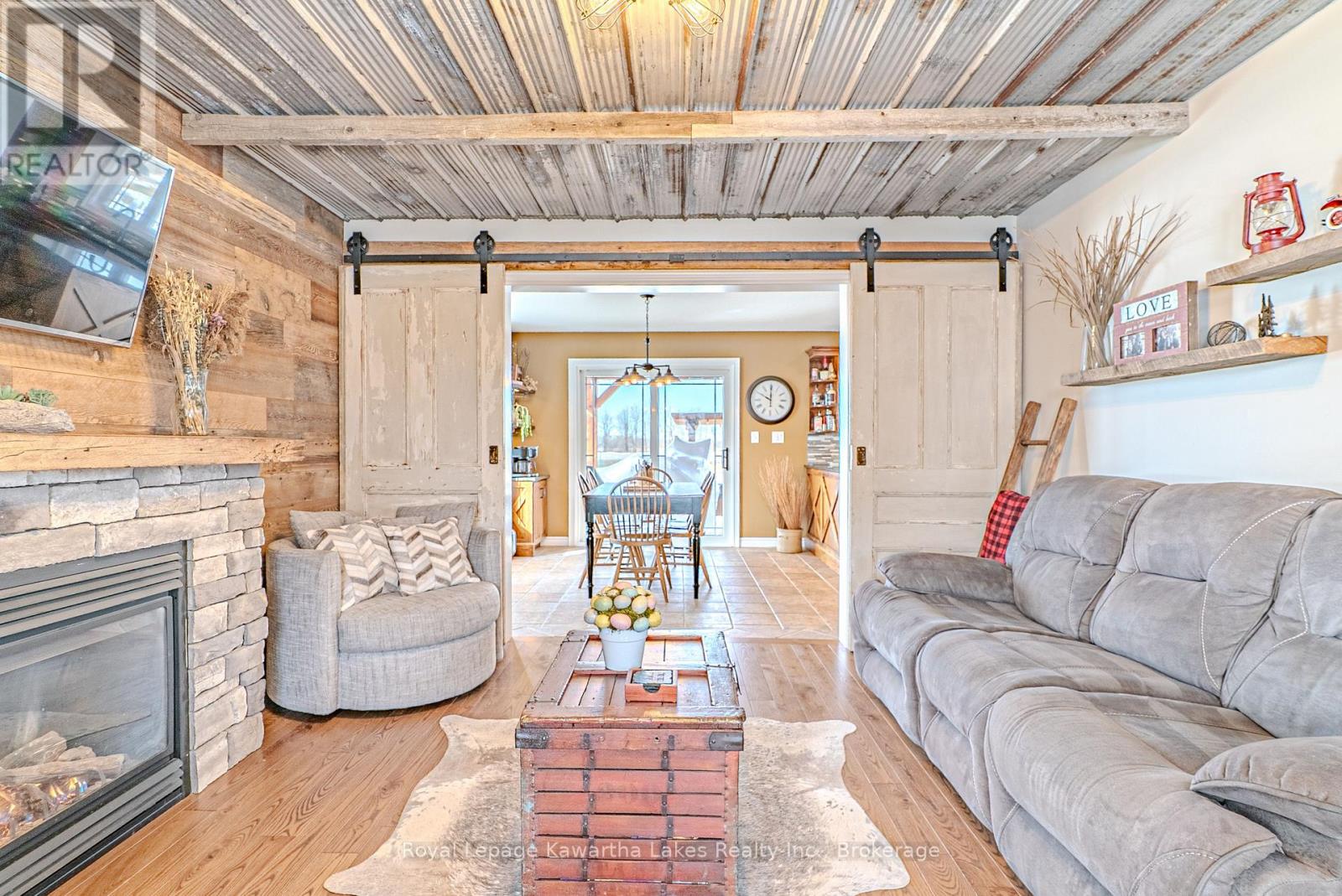 929 ELDON ROAD - 9