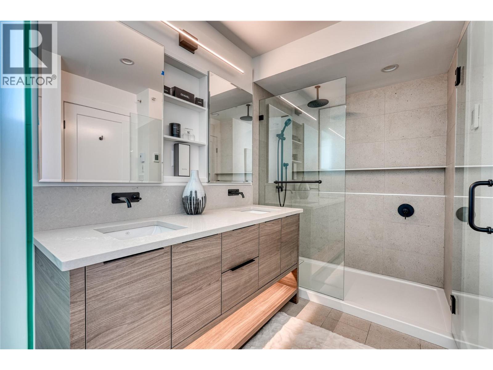 3120 Landry Crescent, Summerland