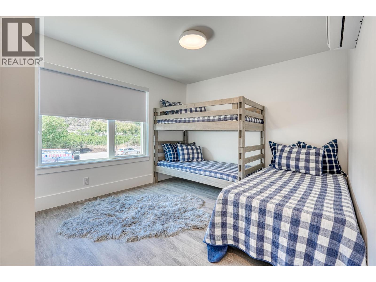 3120 Landry Crescent, Summerland