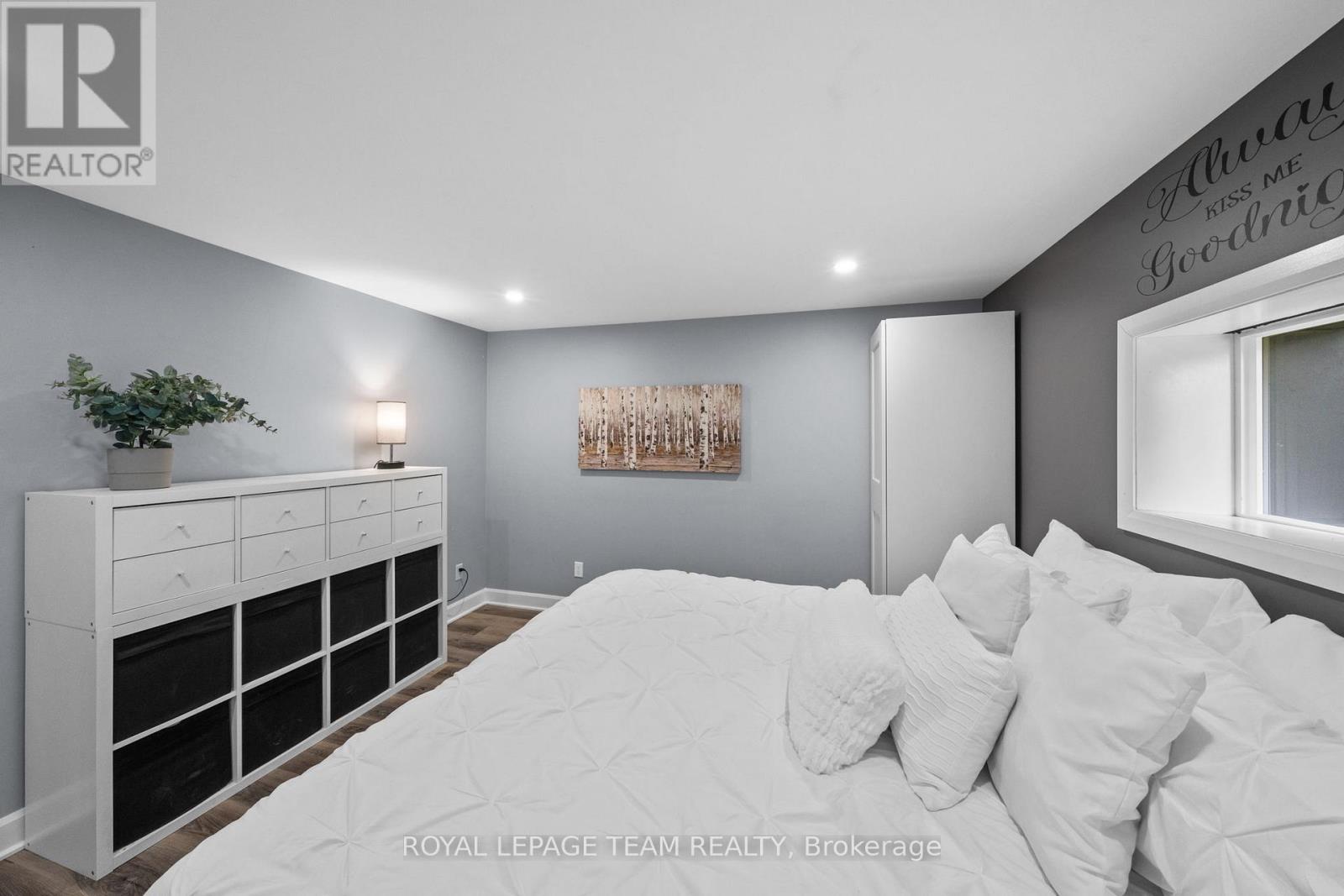 16509 CEDARVALE ROAD - 17