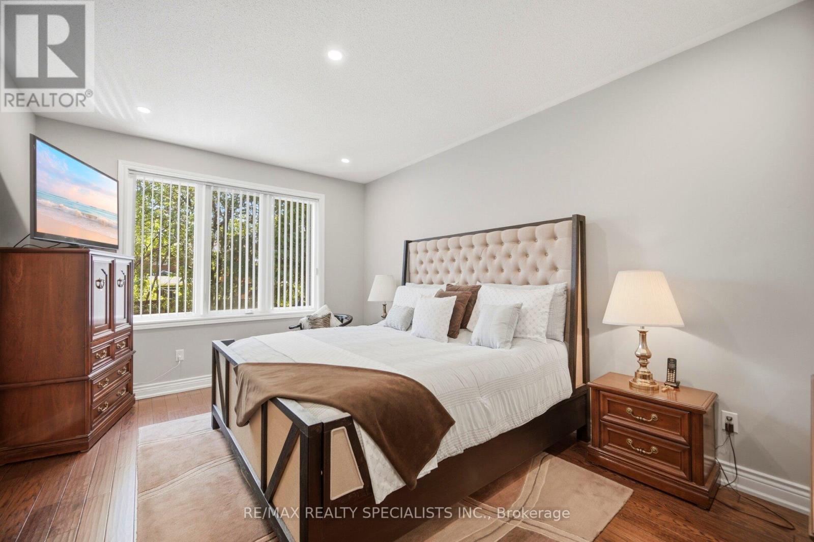6439 RIVERGATE PLACE - 24
