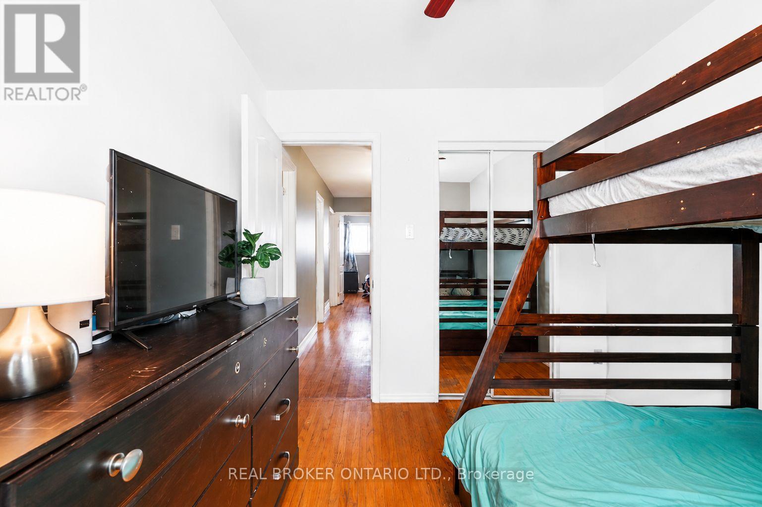 3106 REDBANK CRESCENT - 18