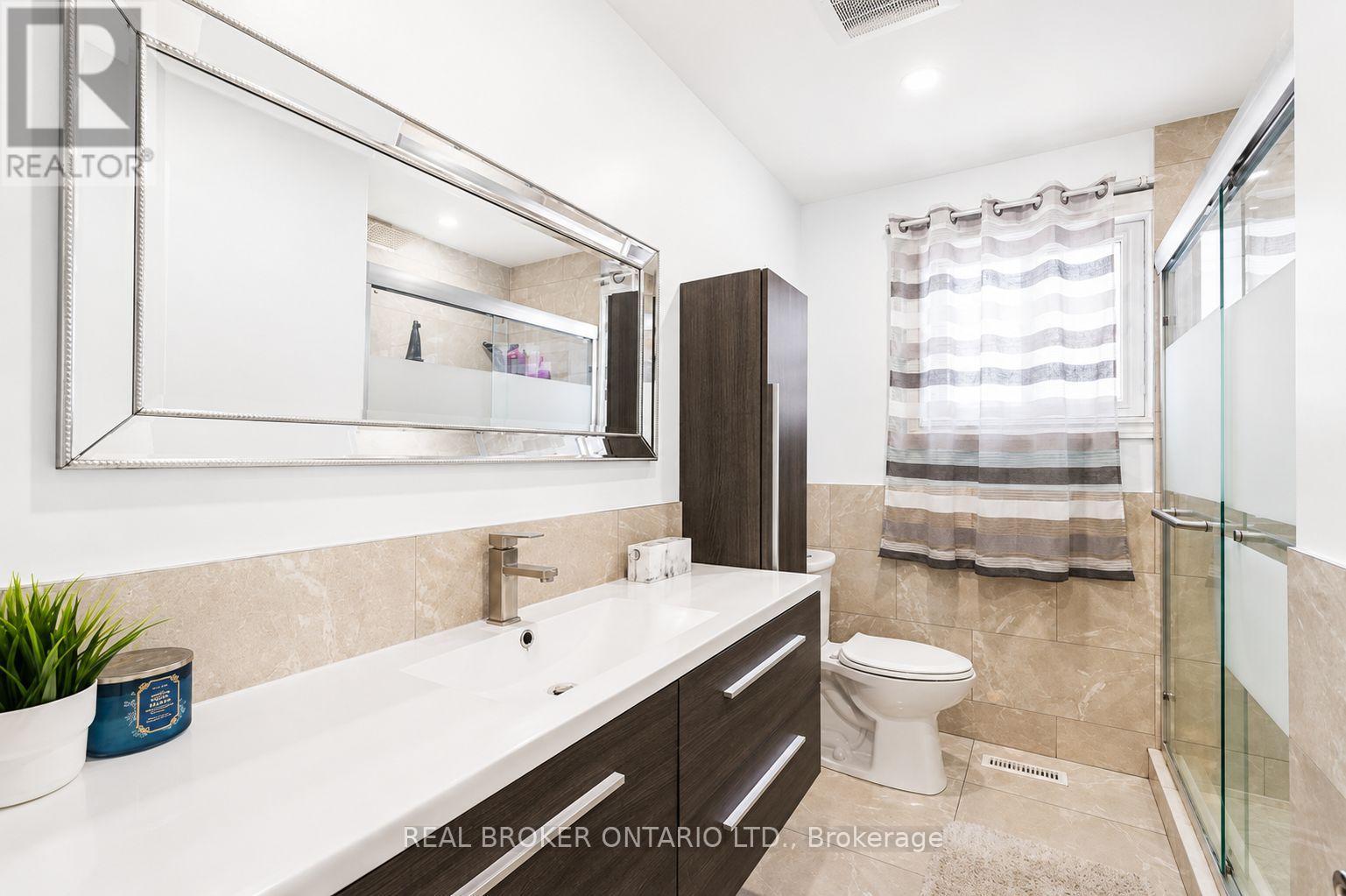 3106 REDBANK CRESCENT - 19