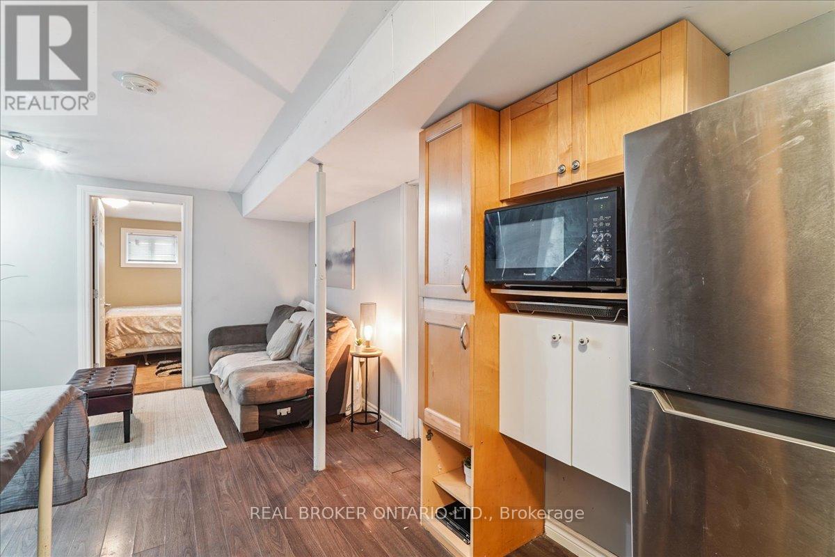 3106 REDBANK CRESCENT - 30