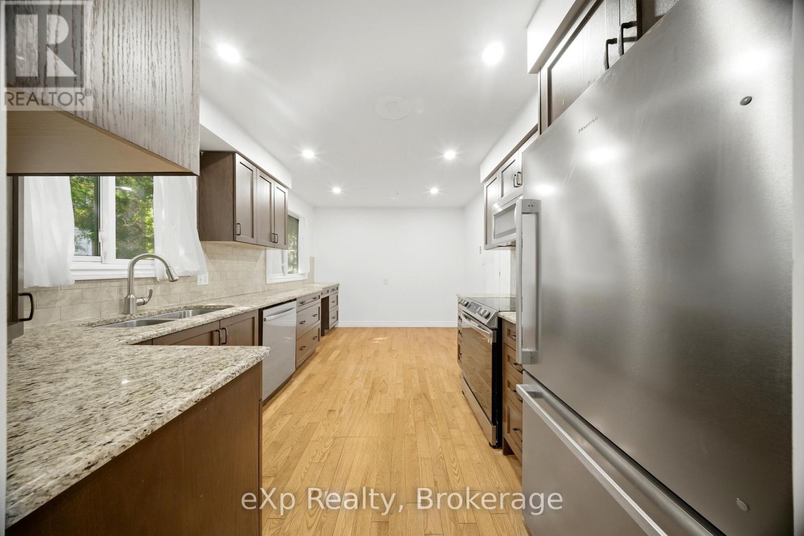 79 ANN STREET - 11