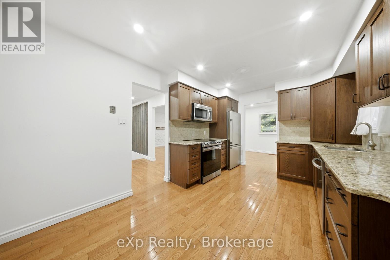 79 ANN STREET - 13