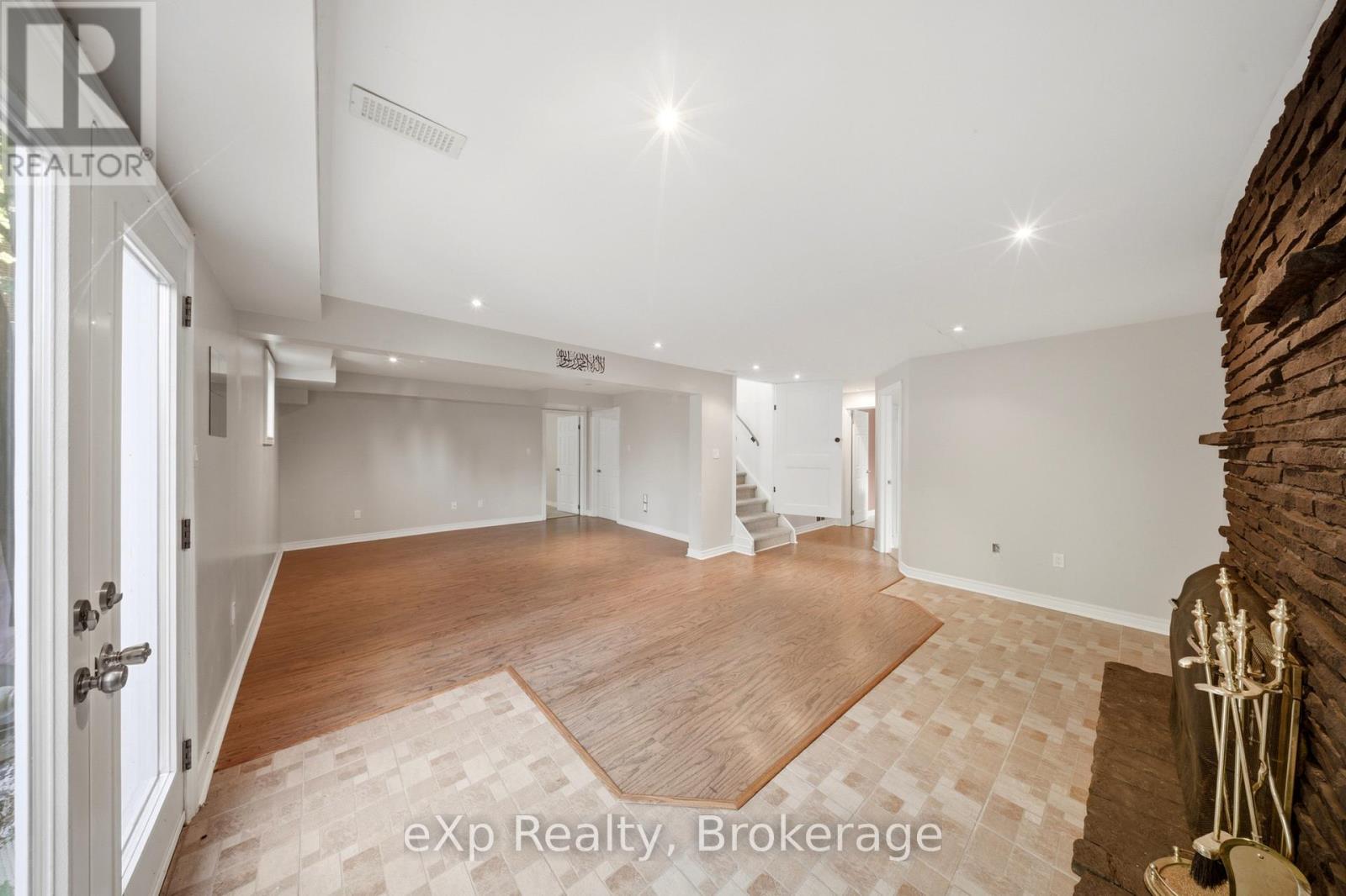 79 ANN STREET - 23